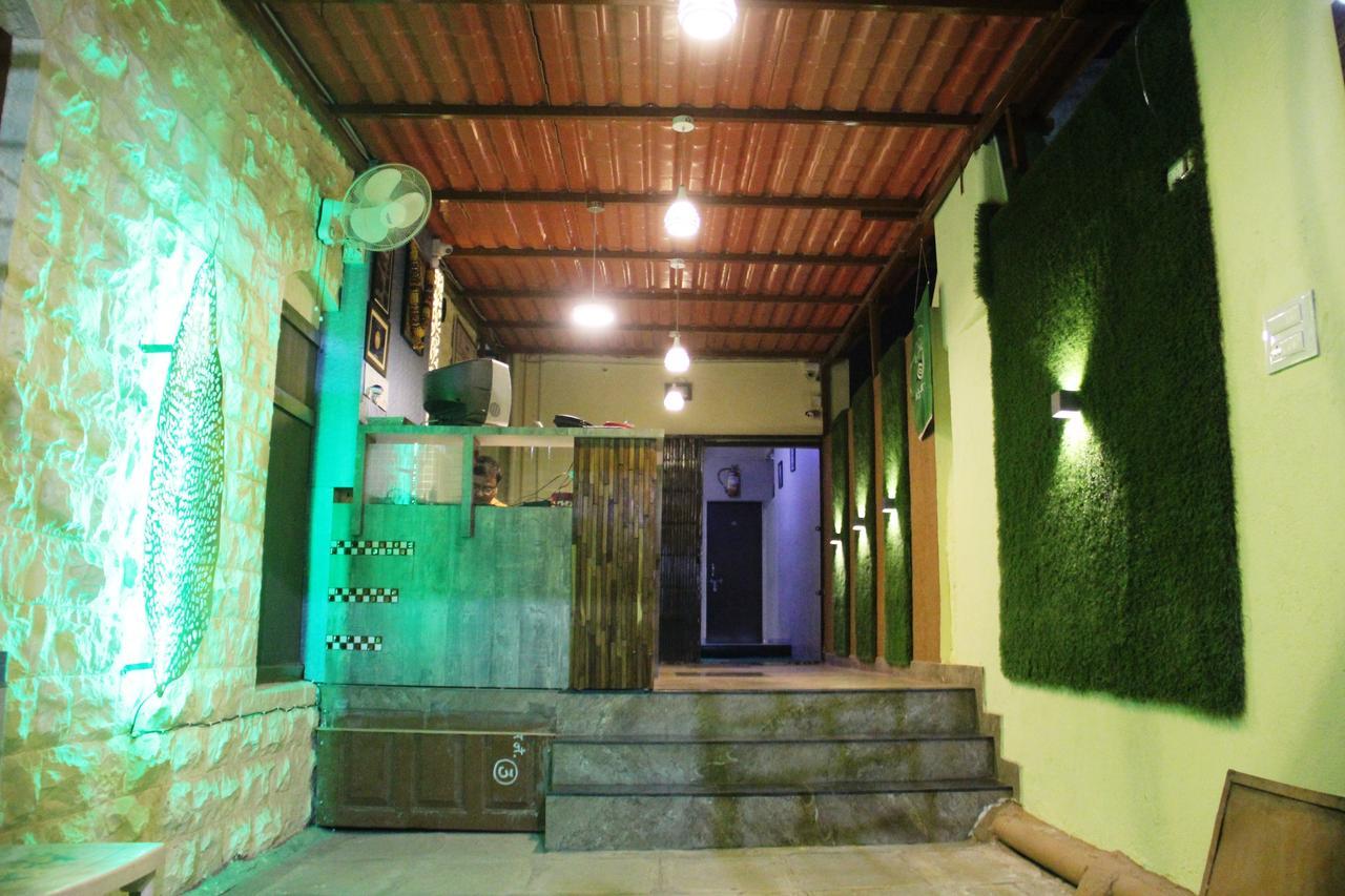 Yuvraj Lodge Osmanabad Exterior foto